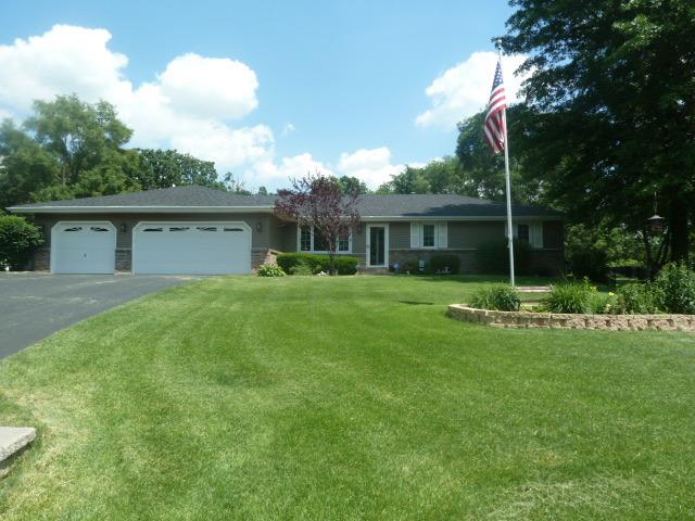 11851 Tranary Ct., Roscoe, IL 61073