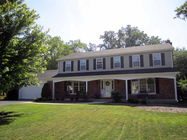 160 Hilltop Ave., Barrington, IL 60010