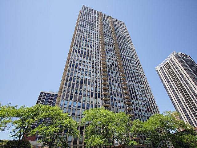 1660 N Lasalle St. #206, Chicago, IL 60614