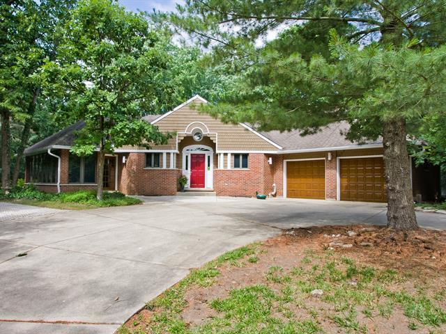21116 N Prestwick Dr., Barrington, IL 60010