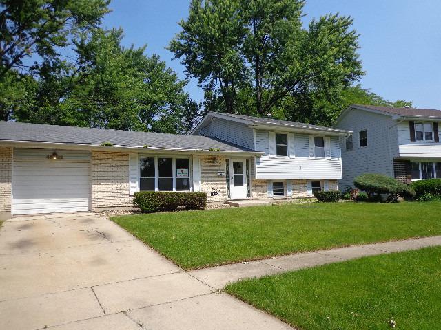 4632 176 St., Country Club Hills, IL 60478