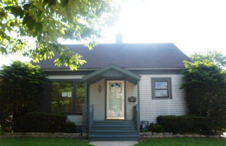 1963 Spruce Ave., Des Plaines, IL 60018