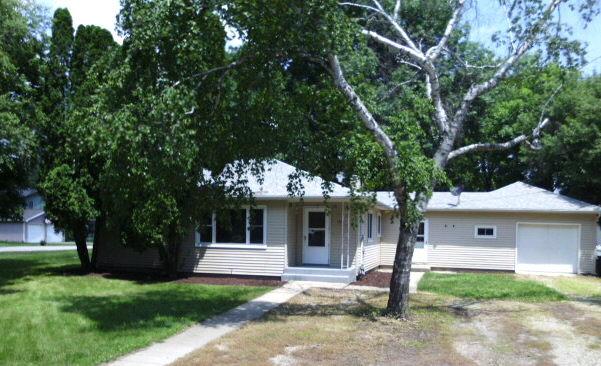 600 W Pleasant St., Sheridan, IL 60551