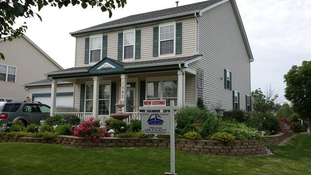 1992 Fescue Dr., Aurora, IL 60504