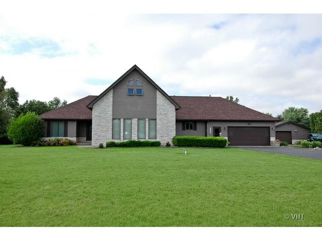 12364 Pine Dr., Genoa, IL 60135
