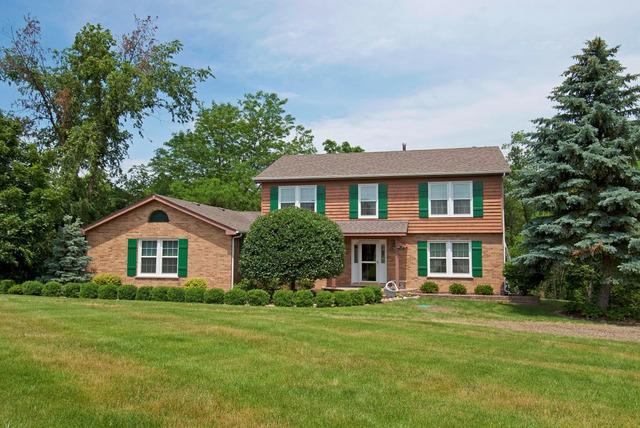 21108 W Woodbury Ct., Hawthorn Woods, IL 60047