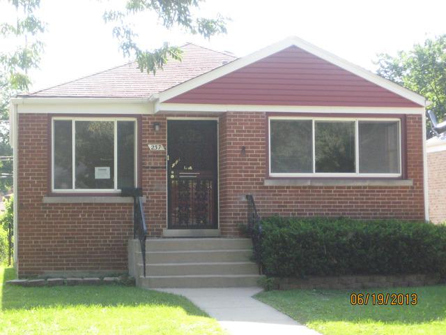 237 Rice Ave., Bellwood, IL 60104