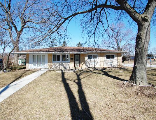 660 Audubon St., Hoffman Estates, IL 60169