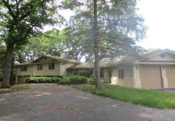 3 Lydia Ct., Hawthorn Woods, IL 60047