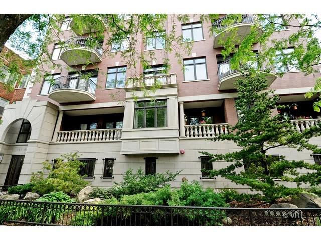 545 W Aldine St. #2F, Chicago, IL 60657