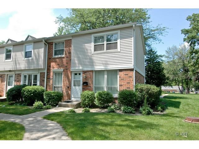3077 Kingston Ct., Streamwood, IL 60107