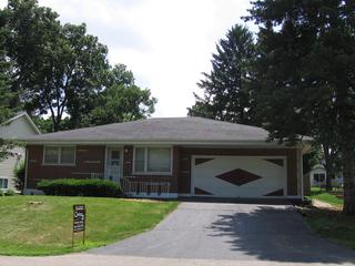 2007 W Oakleaf Dr., Mchenry, IL 60051