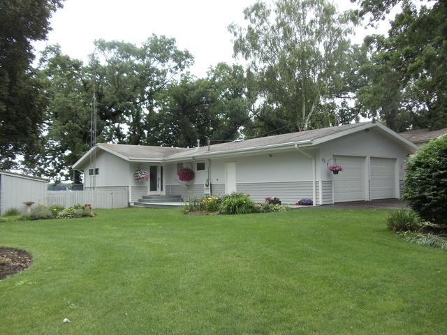 83 N Lake Ave., Third Lake, IL 60030