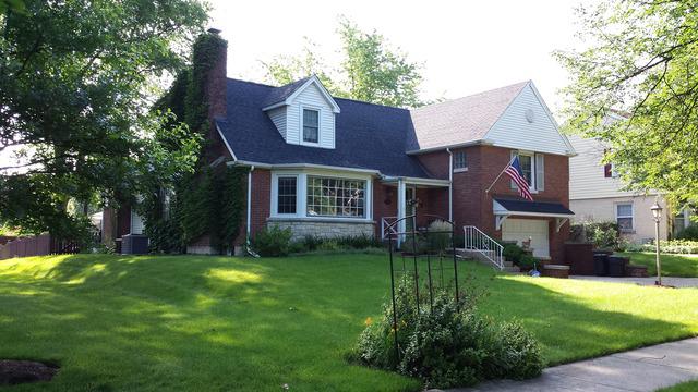 907 S Waiola Ave., La Grange, IL 60525