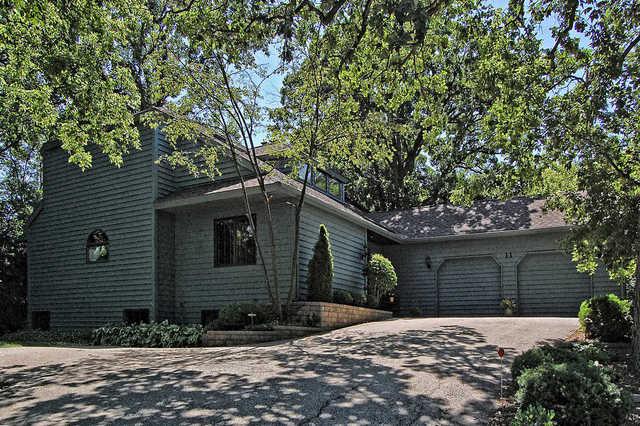 11 Elm St., Hawthorn Woods, IL 60047
