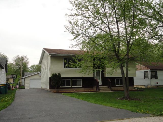 1711 Highview Ave., Mchenry, IL 60050