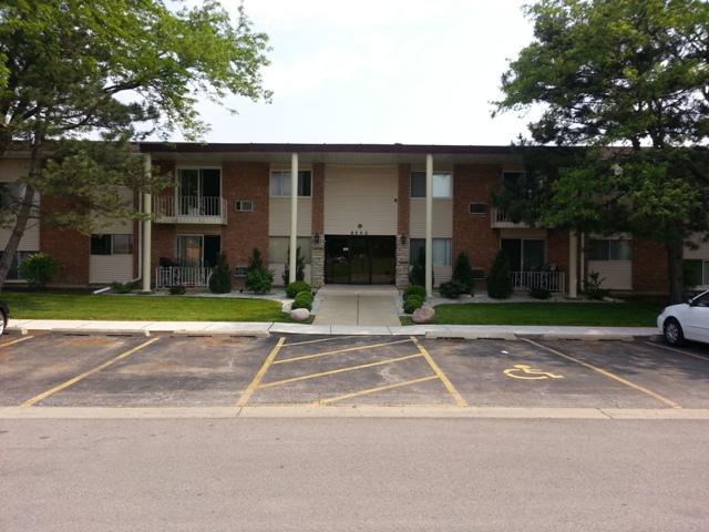 9250 Noel Ave. #207G, Des Plaines, IL 60016