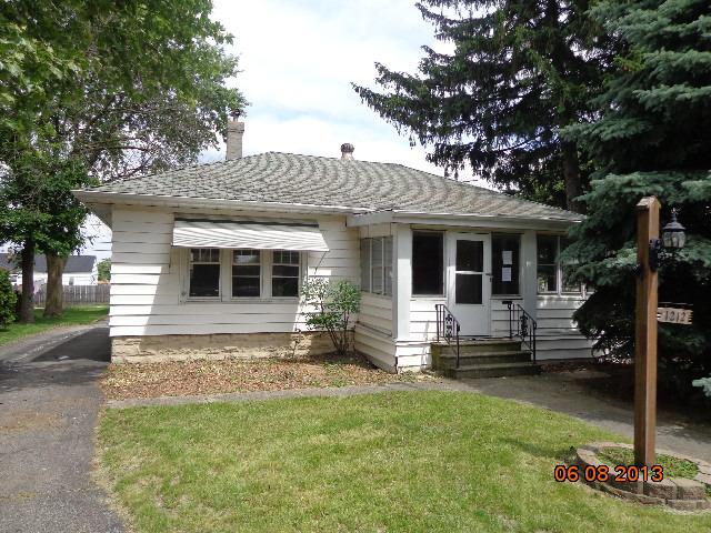 1212 Clement St., Joliet, IL 60435