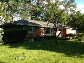 729 Whitlock Ave., Aurora, IL 60506