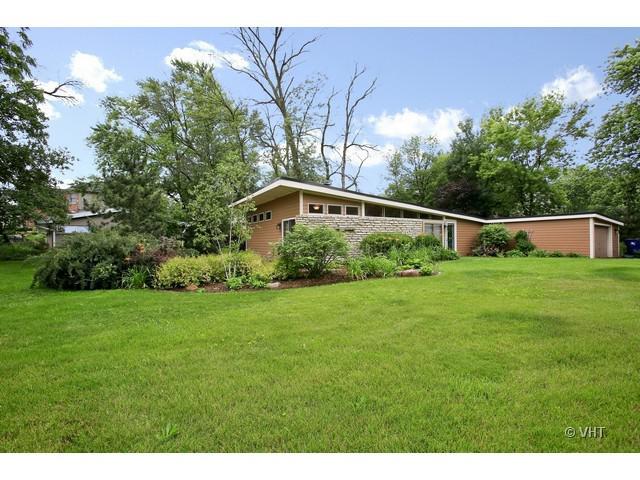 22W525 Cherry Ln., Glen Ellyn, IL 60137