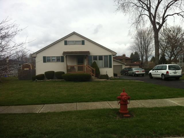 5746 W 101st St., Oak Lawn, IL 60453