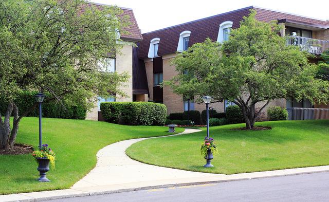1103 N Mill St. #306, Naperville, IL 60563