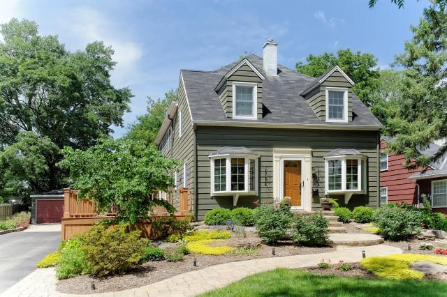 254 May Ave., Glen Ellyn, IL 60137