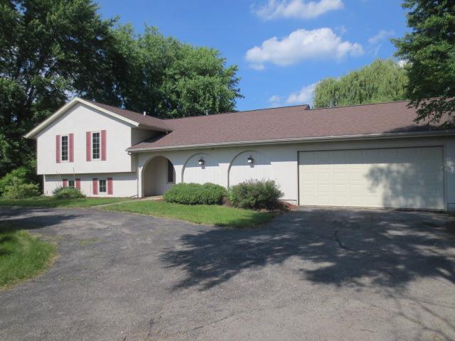 3959 Shorewood Dr., Rockford, IL 61101