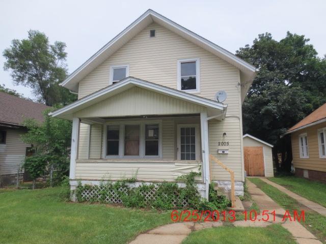 2005 School St., Rockford, IL 61101