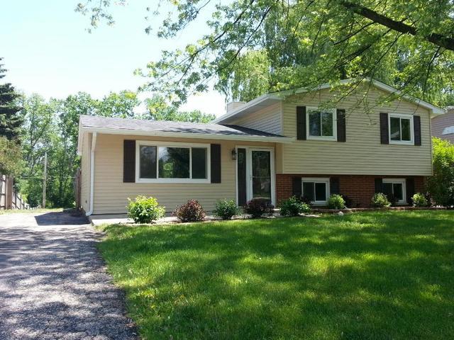 36625 N Streamwood Dr., Gurnee, IL 60031