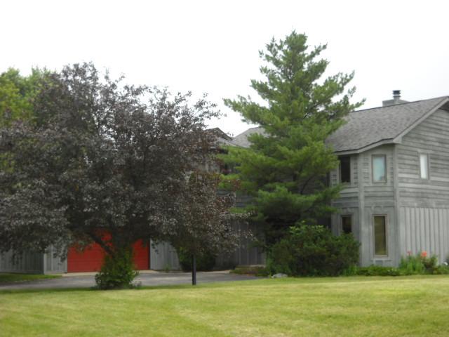 26 Seneca West Ave., Hawthorn Woods, IL 60047