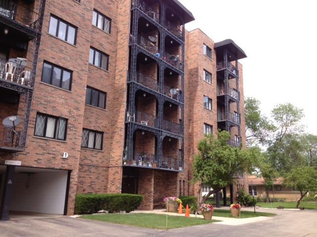 9332 N Landings Ln. #204, Des Plaines, IL 60016