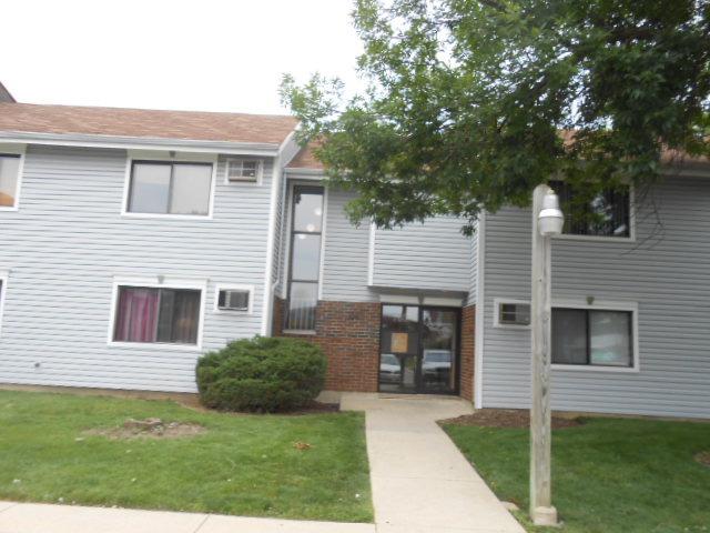 700 Bayside Dr. #4, Palatine, IL 60074