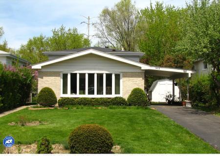 212 Voltz Rd., Northbrook, IL 60062