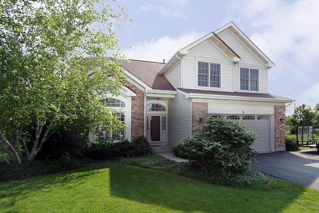 6 Ridgefield Ct., Algonquin, IL 60102