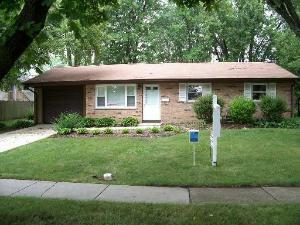 722 Dartmouth Ln., Schaumburg, IL 60193