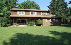 915 Pine Valley Dr., Rockford, IL 61107