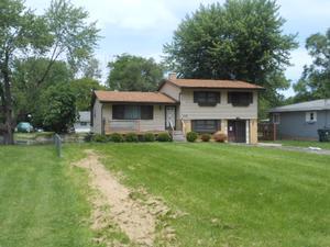 112 Hilltop Dr., Mchenry, IL 60050