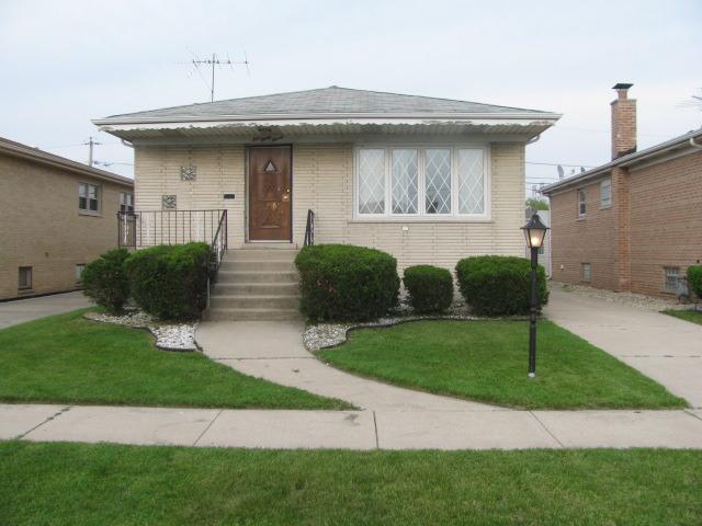 537 Muskegon Ave., Calumet City, IL 60409