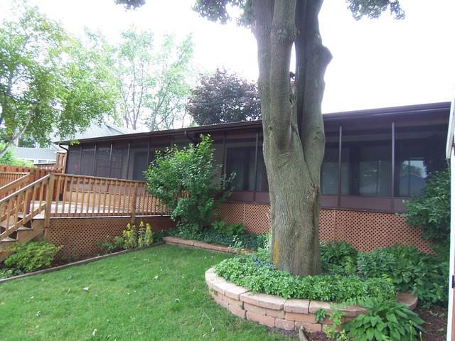 608 Mchenry Ave., Mchenry, IL 60050