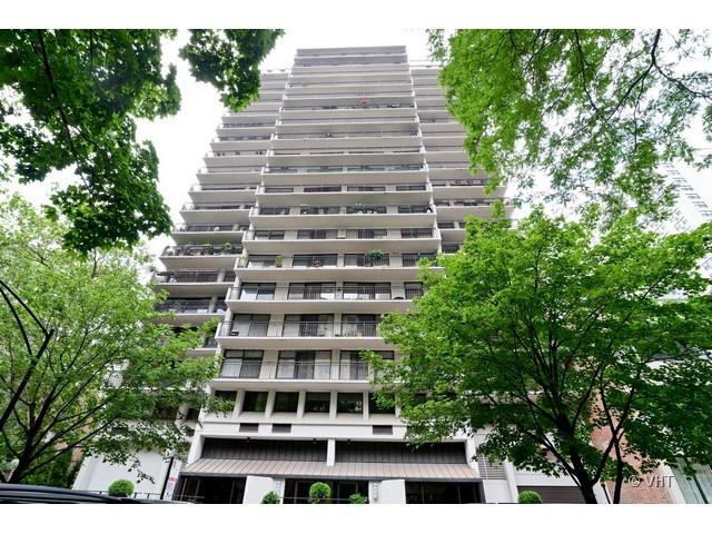 1430 N Astor St. #13B, Chicago, IL 60610
