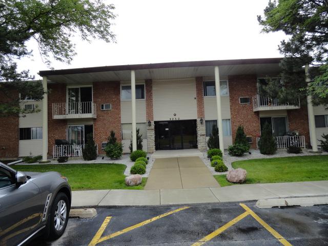 9250 Noel Ave. #1A, Des Plaines, IL 60016