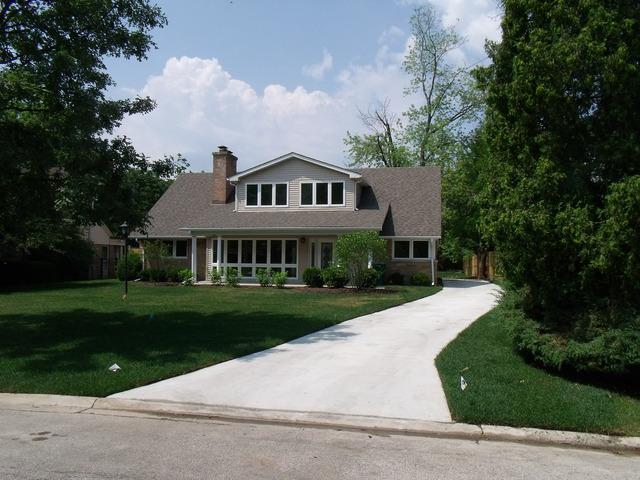 3267 Sprucewood Ln., Wilmette, IL 60091