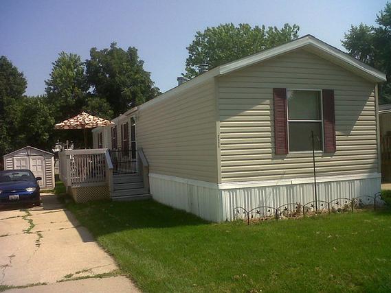 2525 Laurel Ln., Sycamore, IL 60178
