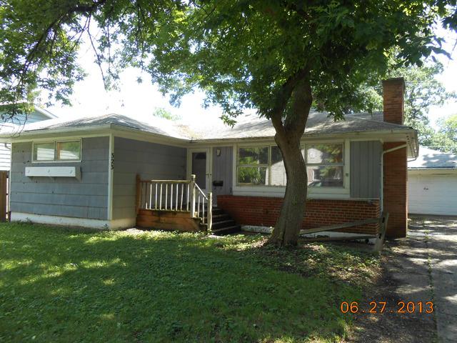 323 Chestnut St., Mundelein, IL 60060