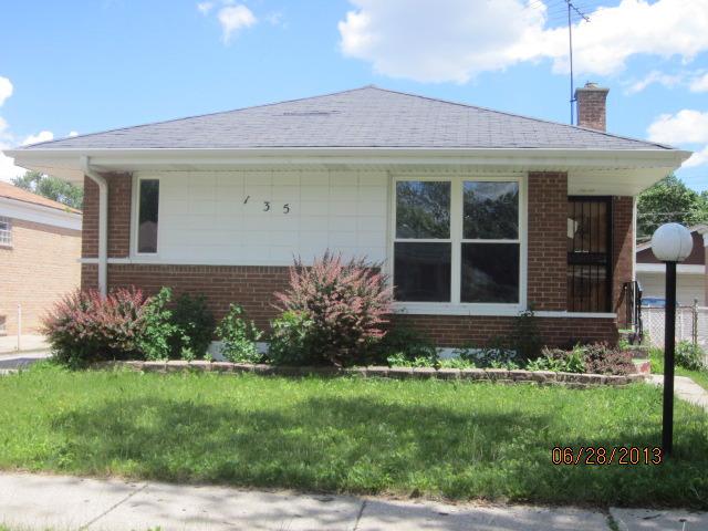 135 Rice Ave., Bellwood, IL 60104