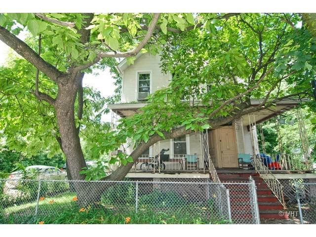 1756 W Henderson St., Chicago, IL 60657