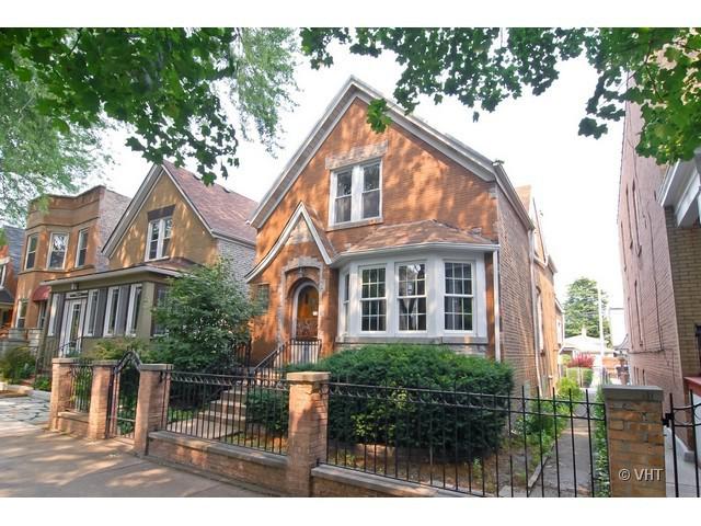 2725 N Richmond, Chicago, IL 60647