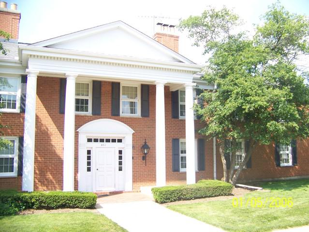 501 Coventry Ln. #1, Crystal Lake, IL 60014