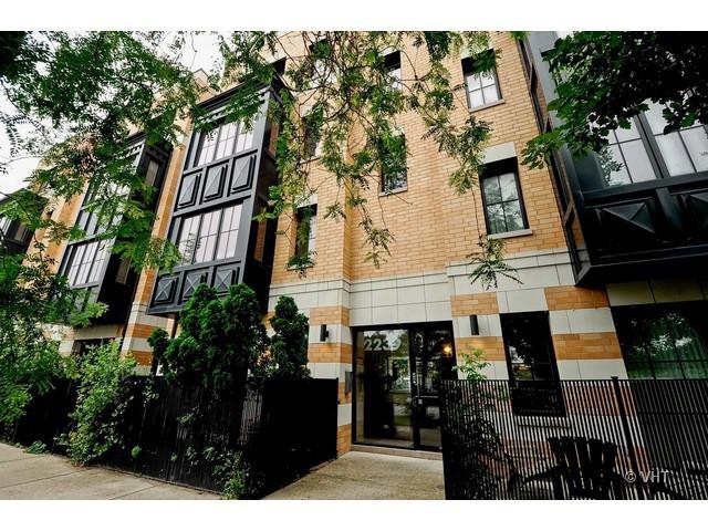 2239 N Lister St. #102, Chicago, IL 60614